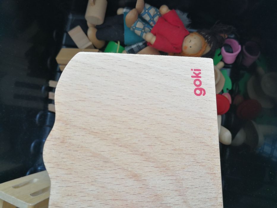 Casa de munecas de madeira