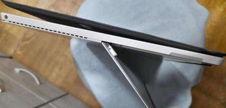 Ноутбук Microsoft Surface Pro-4  на I-5