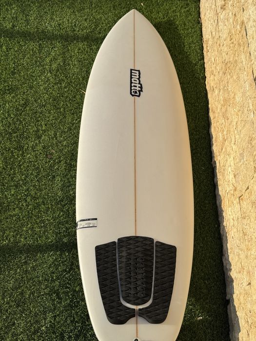 Prancha de surf MATTA 6’2   43.7 volume