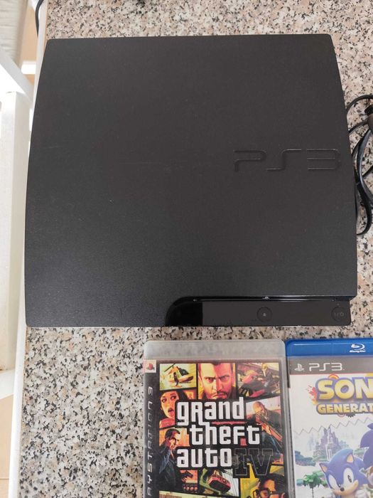 PS2 e PS3 Slim com comandos e jogos