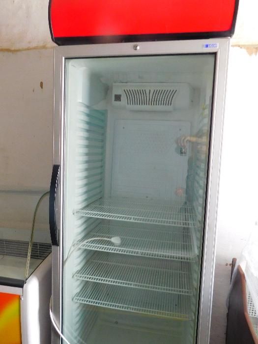 Холодильный шкаф б\у.SEG