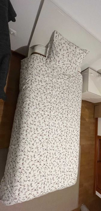 Cama IKEA Malm - Tamanho individual + Colchao