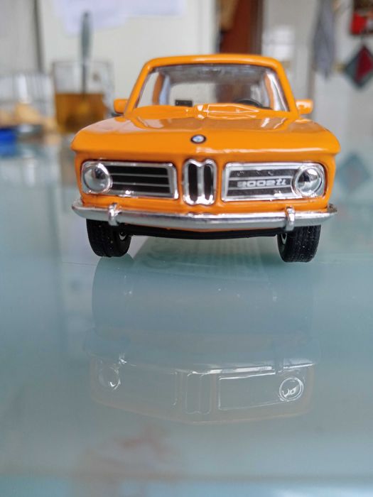 Miniatura BMW 2002 ti