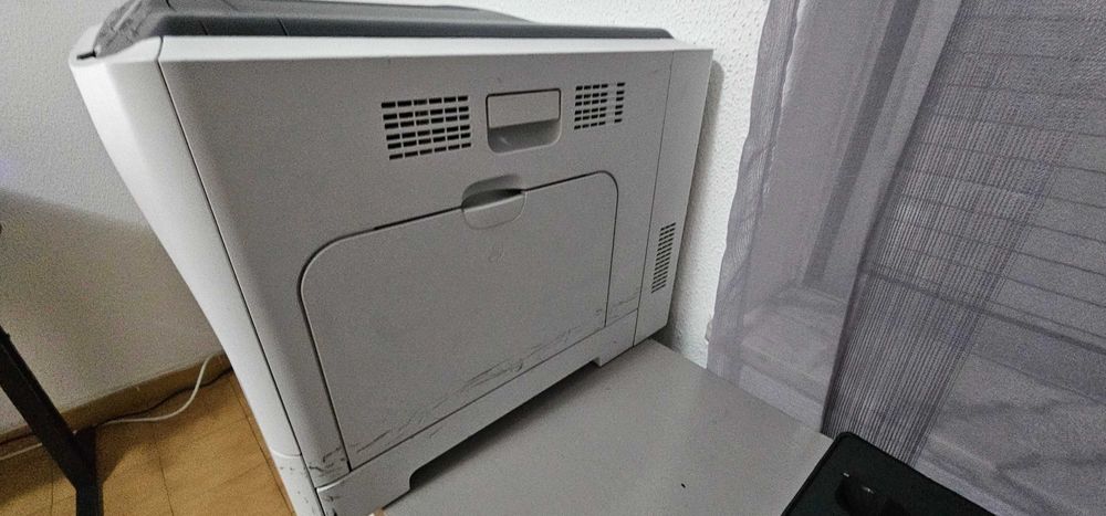 Impressora Canon LBP7780Cx