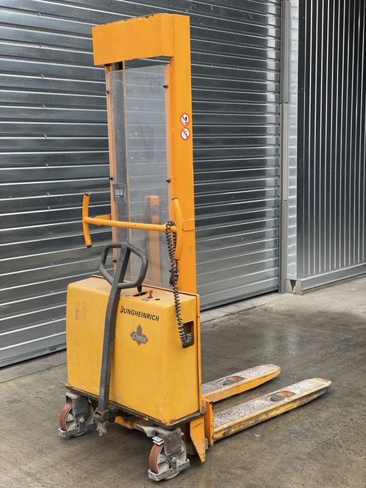 Штабелер Вантажопідйомності 1000кг Електрична , висота підйому 180