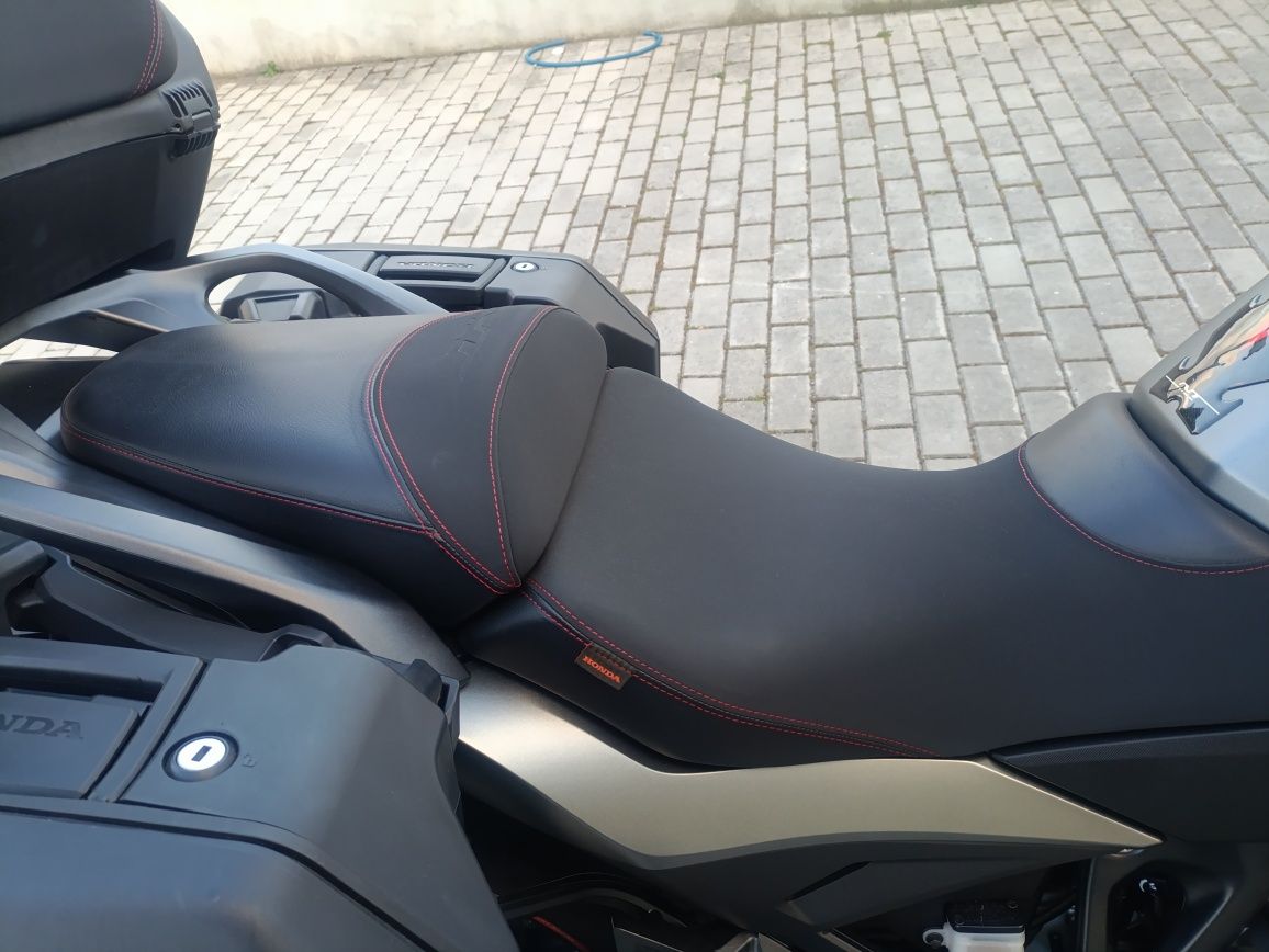 Honda NT 1100 DCT rebaixada