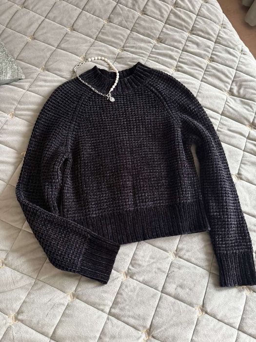Чорна вʼязана кофтинка S