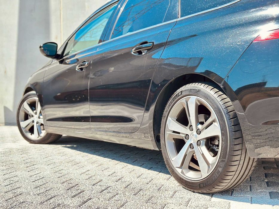 Pegeot 308 SW/ GT Line