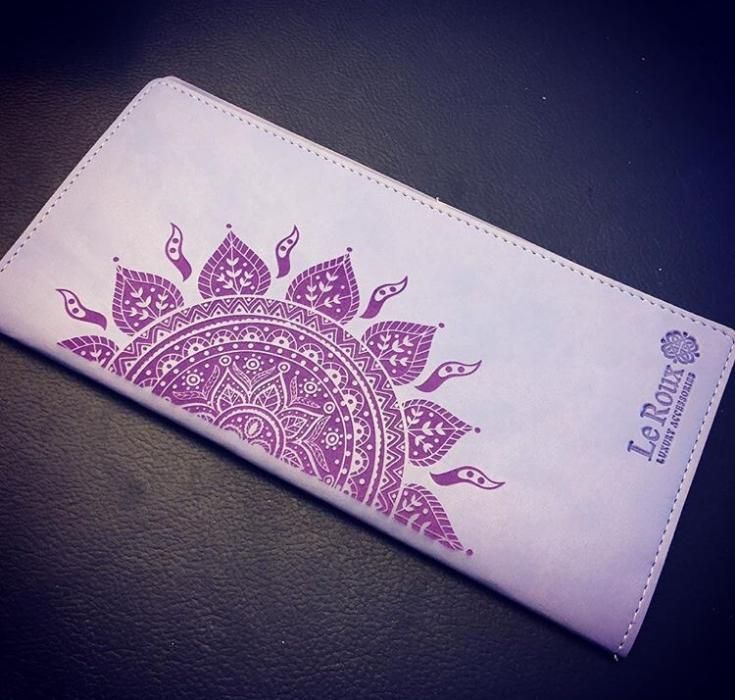 Лазерная гравировка на коже