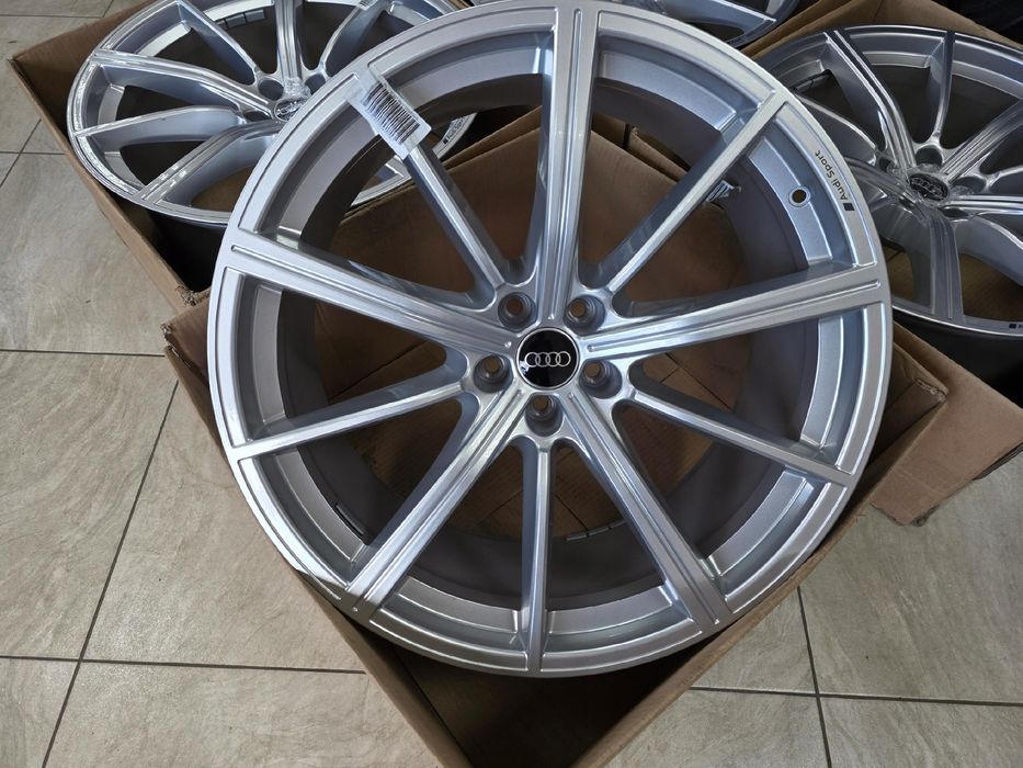 Oryginalne Felgi Alufelgi Audi 22 Cali Q8 Rs Q8 5X112 4M8601025Am