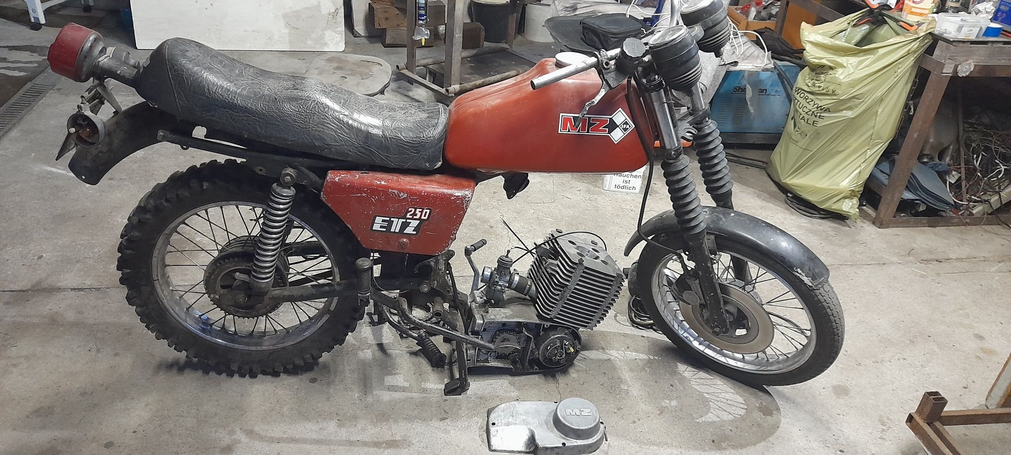 Mz ETZ 250 85r zamiana suzuki gsx 750 Izanuma wsk lelek africa twin