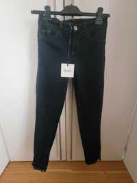 Liu Jo oryginalne jeansy slim fit skinny rozmiar 26 z kryształkami