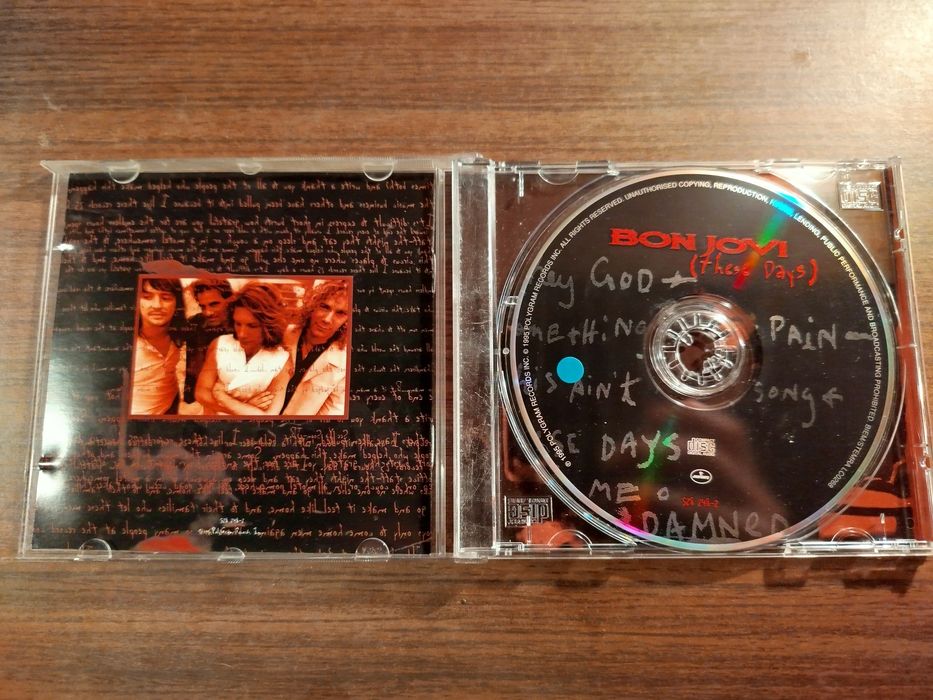 AEROSMITH Bon Jovi Фирменные Компакты ЦЕНА ЗА ВСЁ