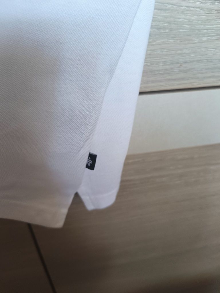 T-shirt polo chłopięca 4f r. 146