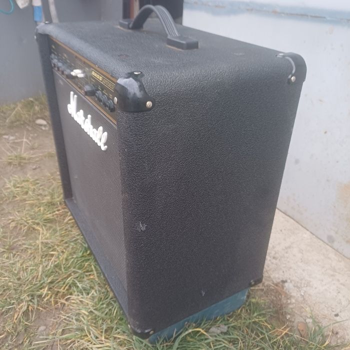 Басовый усилитель Marshall Bass State B65