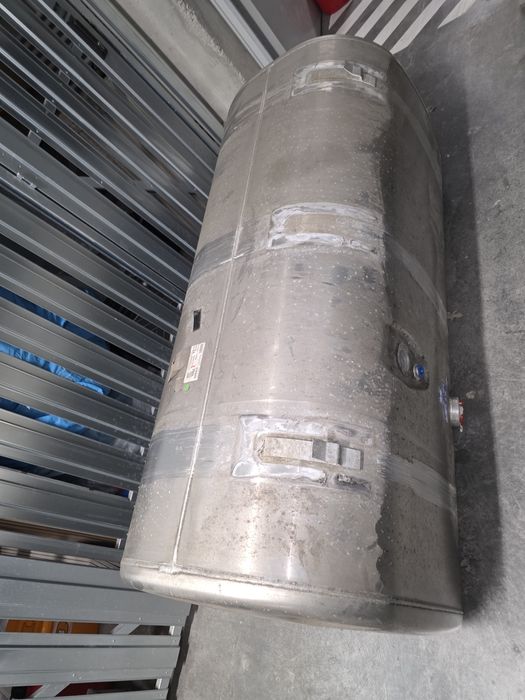 Zbiornik paliwa Scania Super 700L Nowy typ