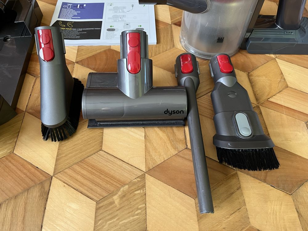 Odkurzacz pionowy Dyson V8 Absolute