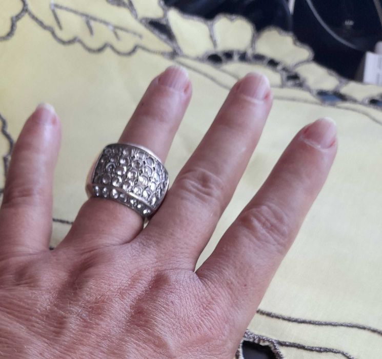 Potężny srebrny pierścionek plus kolczyki w cenie 90zł