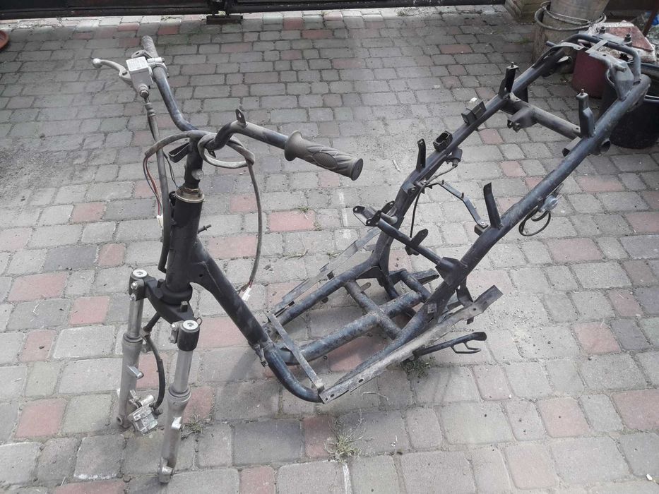 продам пластік на скутера