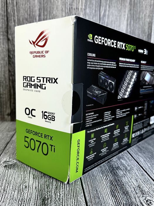 ASUS ROG Strix GeForce RTX 5070 Ti OC Edition 16GB GDDR7 1 шт. NEW!