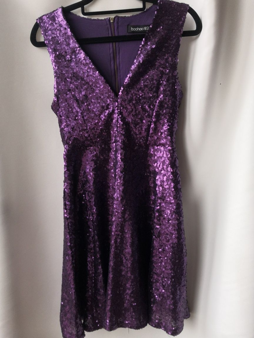 Fioletowa sukienka cekinową r. 36