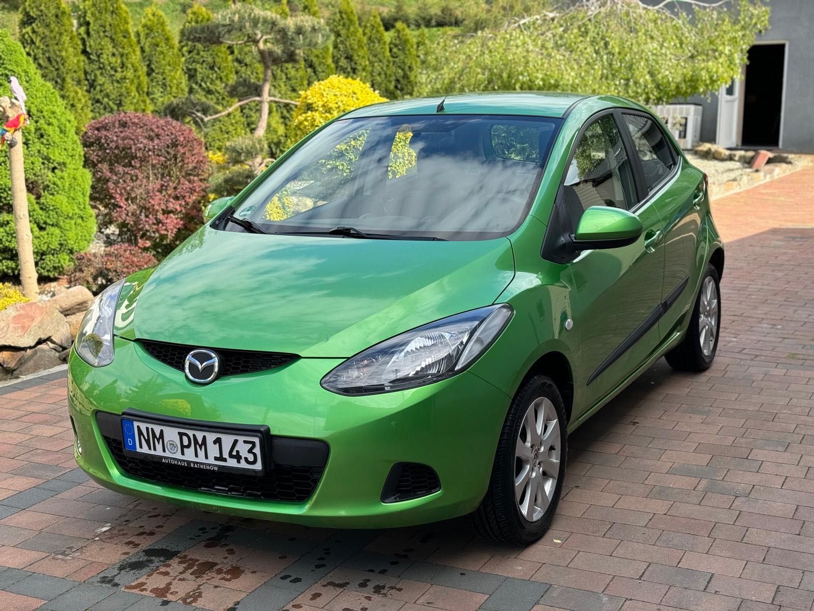 MAZDA 2 1,3 *klima* idealna * oplacona