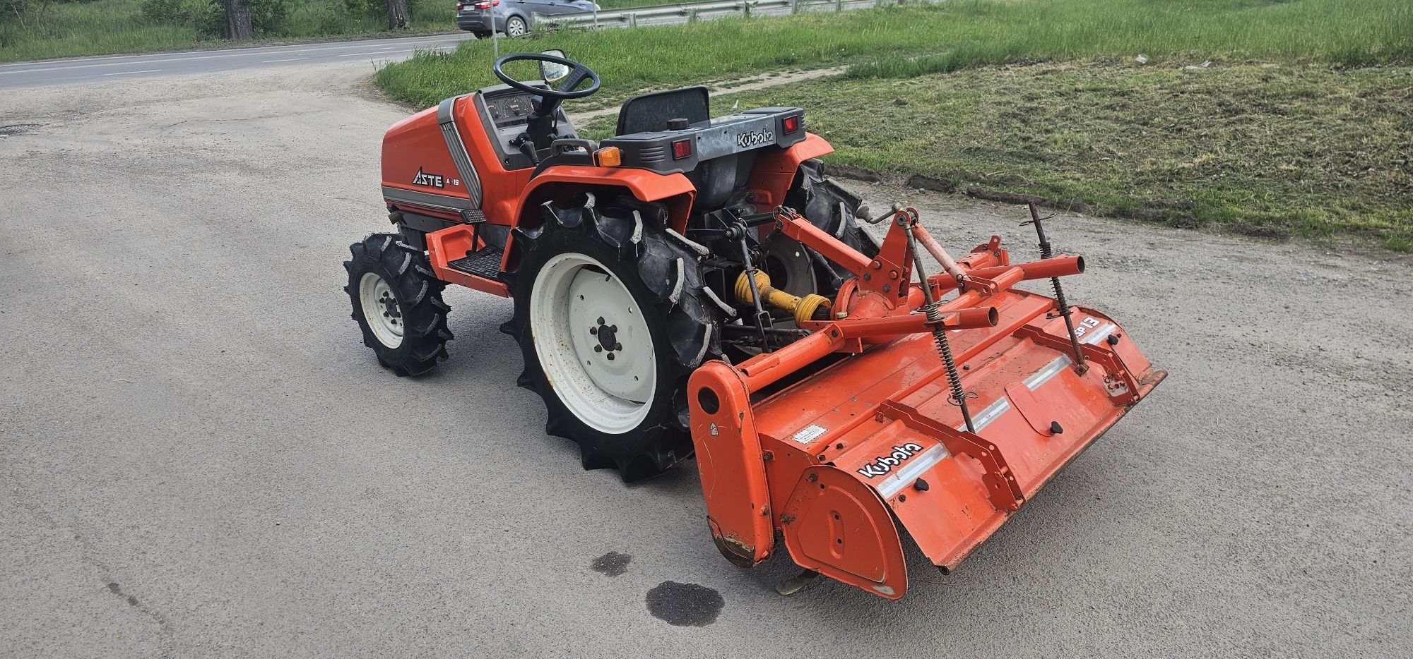 Японский Мінітрактор Трактор Kubota A 19