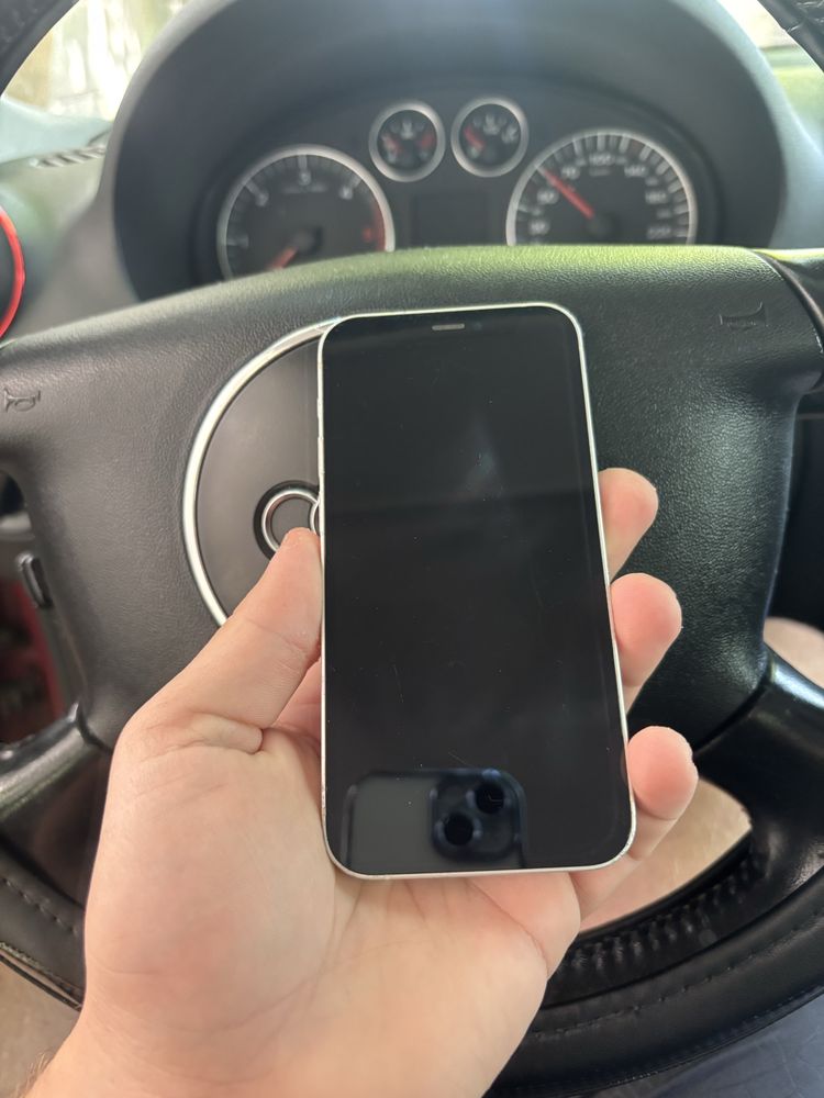 Iphone 12 mini stan bdb