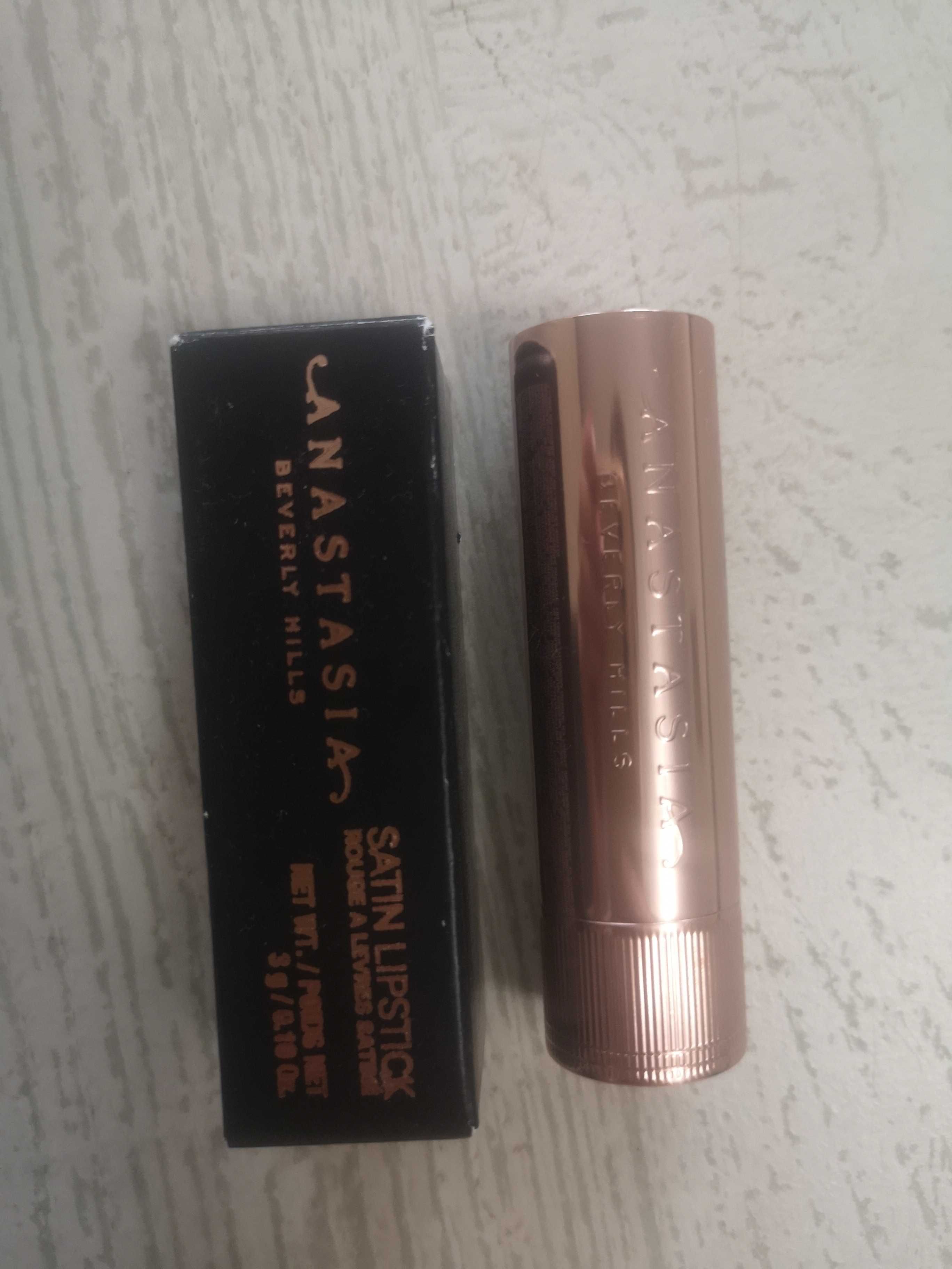 Pomadka Anastasia Beverly Hills warm peach satynowa