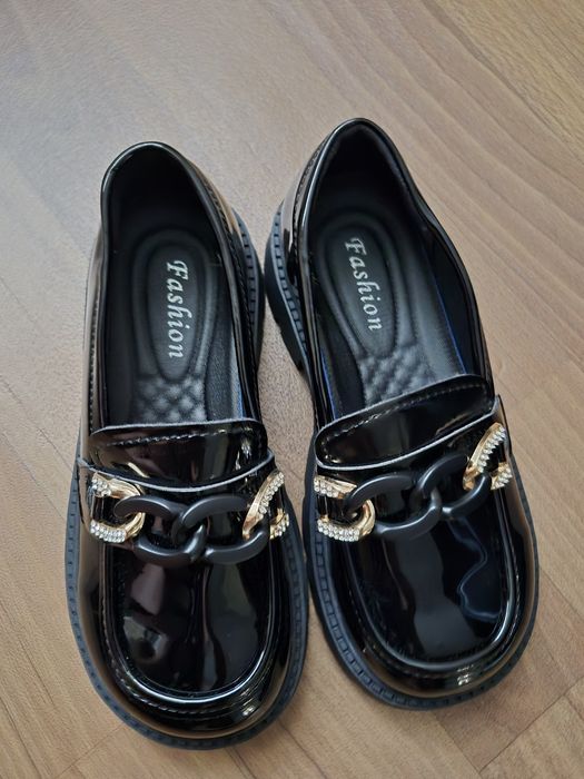 Туфлі для дівчинки