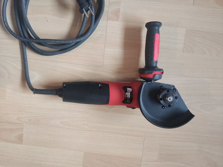 Szlifierka kątowa Milwaukee agv 15-125xc