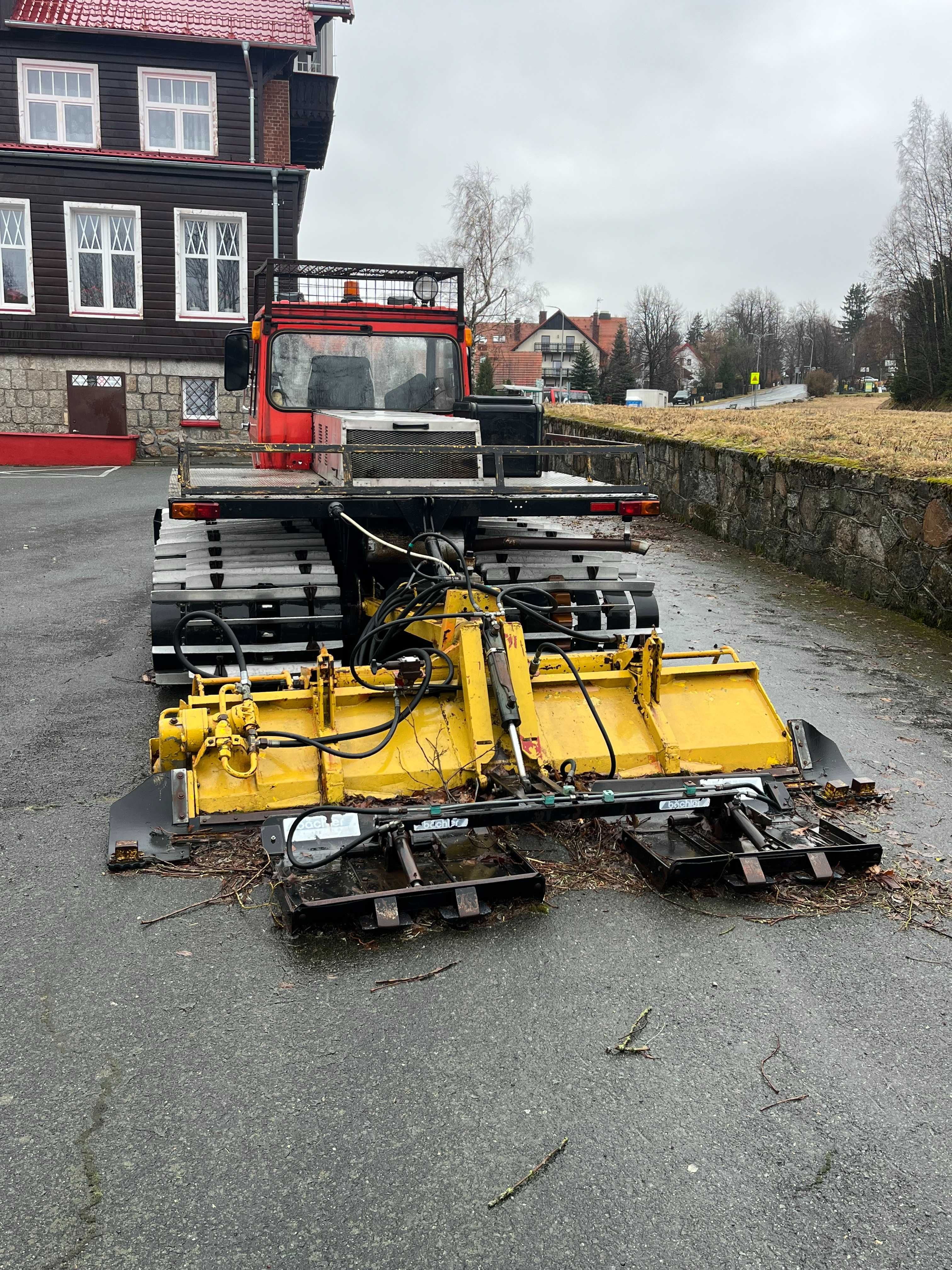 Ratrak Kassbohrer PB100 Pistenbully Prinoth Trasy biegowe mulczer