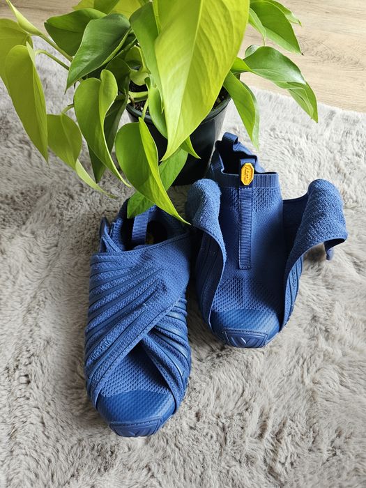 Vibram furoshiki 43