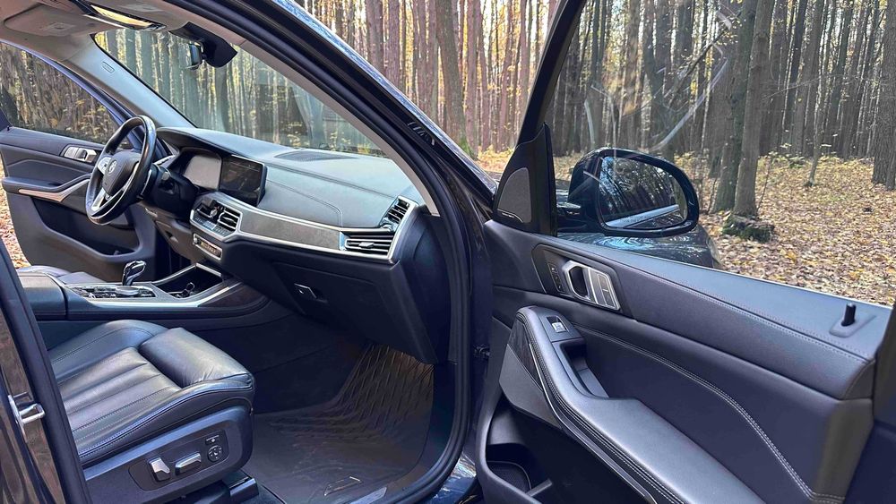 Продам BMW X7 2019