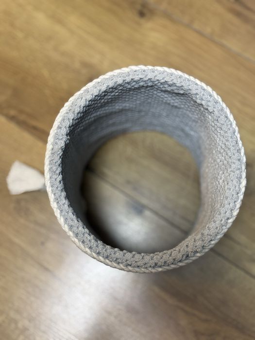 Когтеточка-тунель для котів 22×22 см — з іграшкою, гарний стан