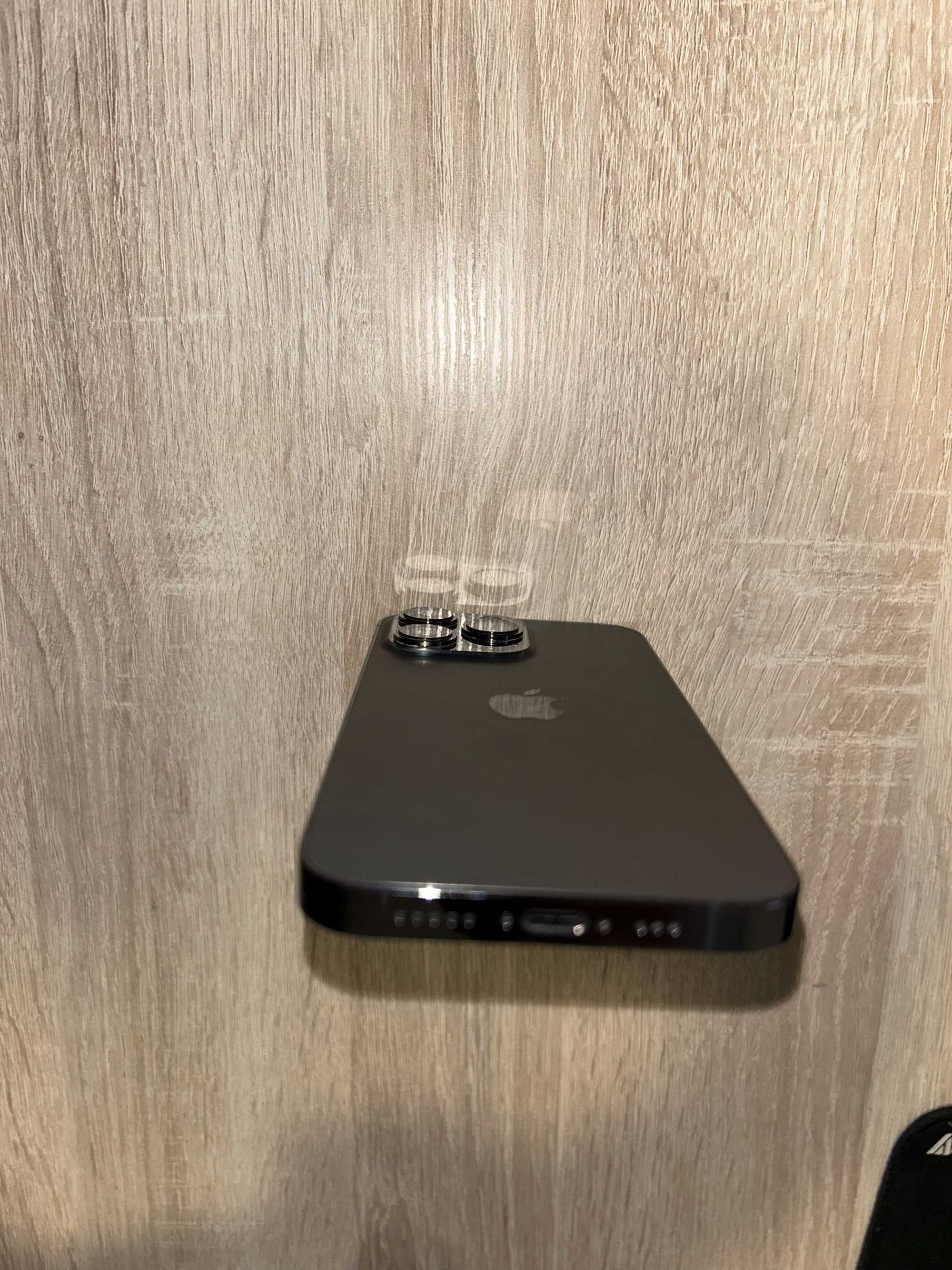 Smartfon Iphone 13 Pro Apple Grafitowy 512 GB premium wysoka jakość