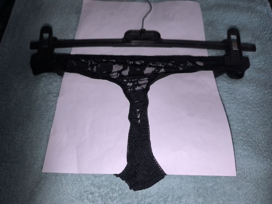 Stringi męskie push up koronkowe