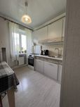 Продам квартиру  на Генерала Петрова 5а біля парку