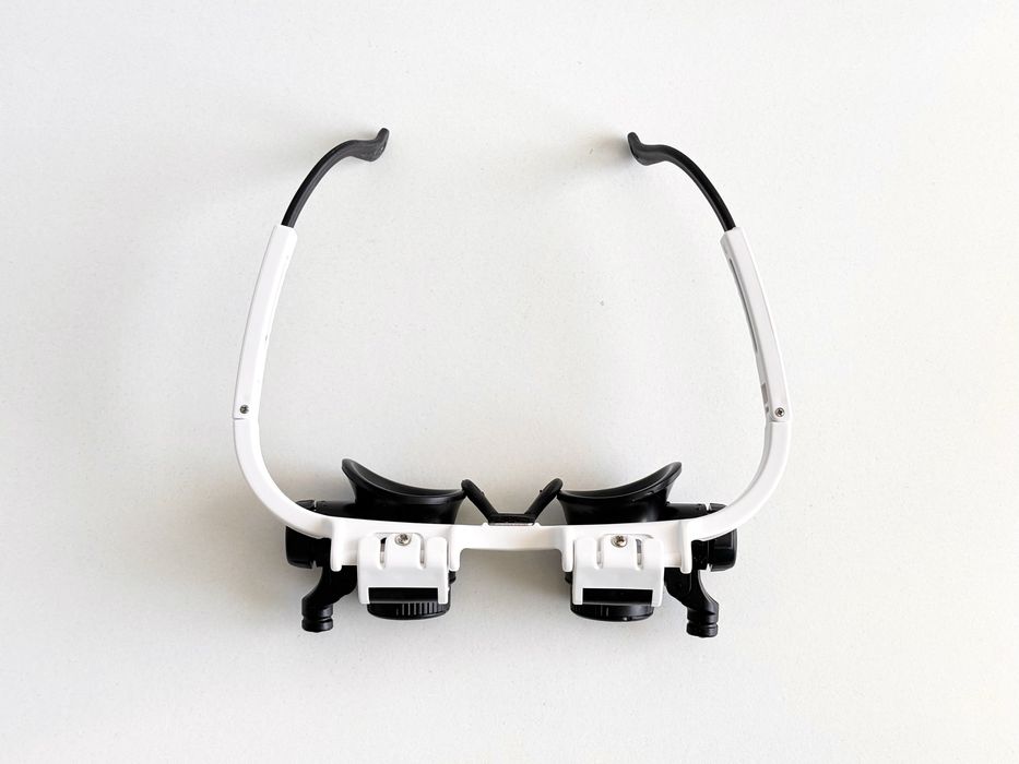 Продам бінокулярні лупи з підсвіткою та збільшенням 8х 15х 23х