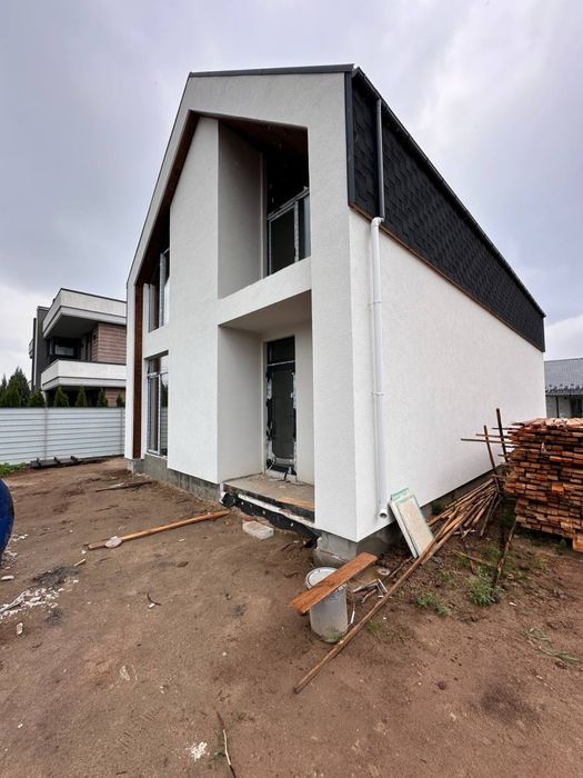 Лісова Буча — сучасний будинок у скандинавському стилі