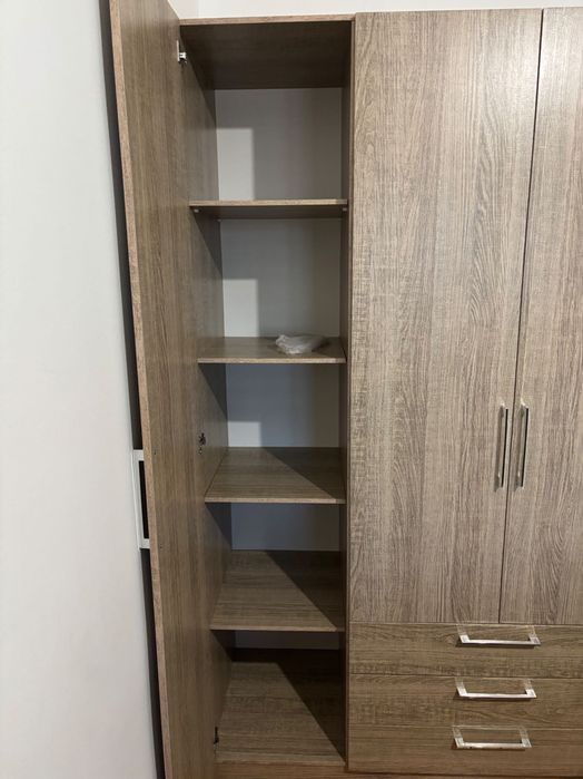 2 Guarda-roupas 4 portas