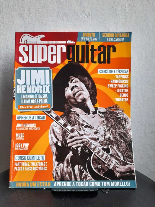 Revistas de música, carros e bicicletas