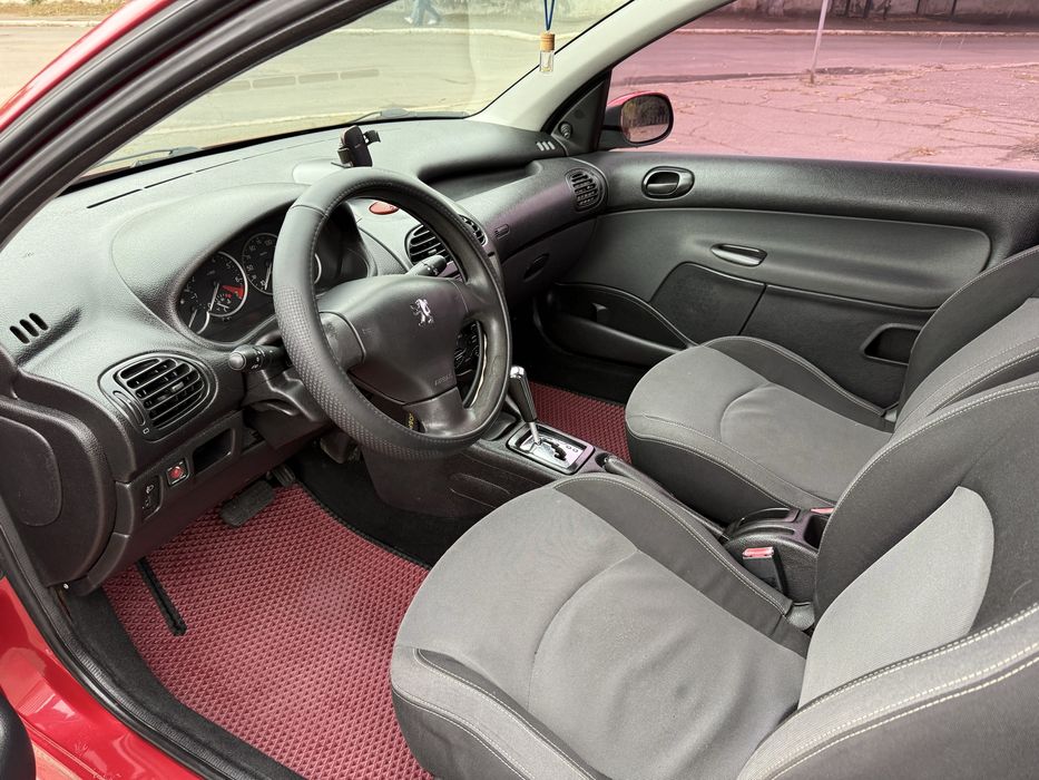 Пежо 206 автомат