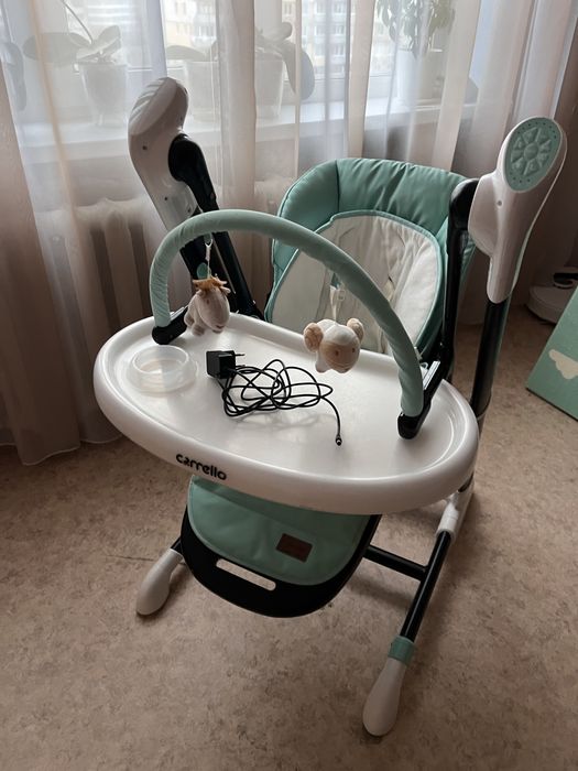 Стілець-гойдалка CARRELLO Cascata