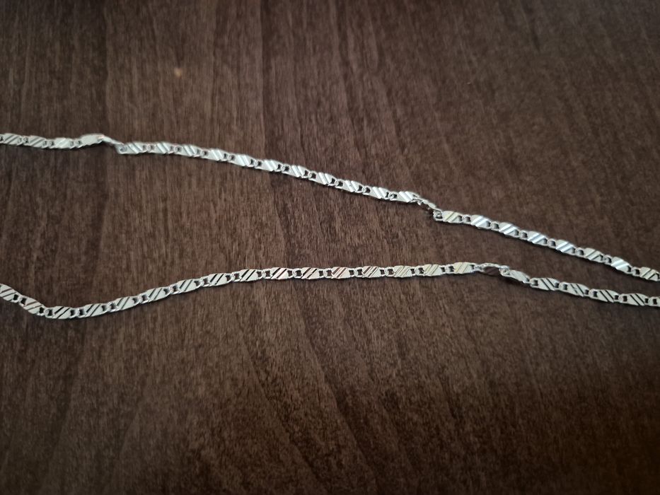 Śliczny łańcuszek 60 cm srebrny