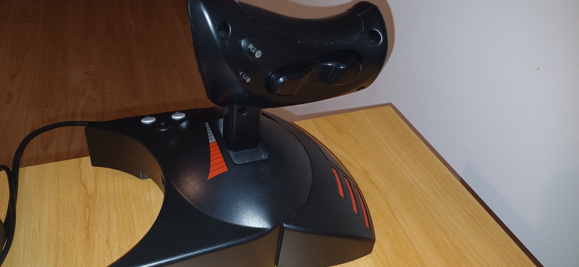 Thrustmaster T.Flight Hotas X - Joystick + Throttle