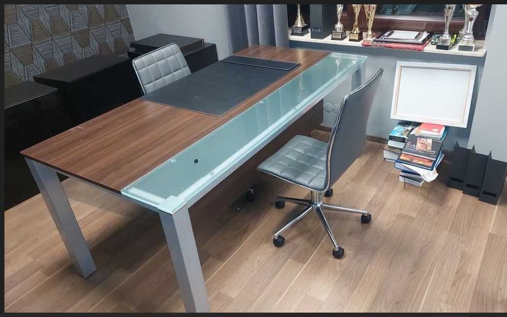 Biurko nowoczesne interior design