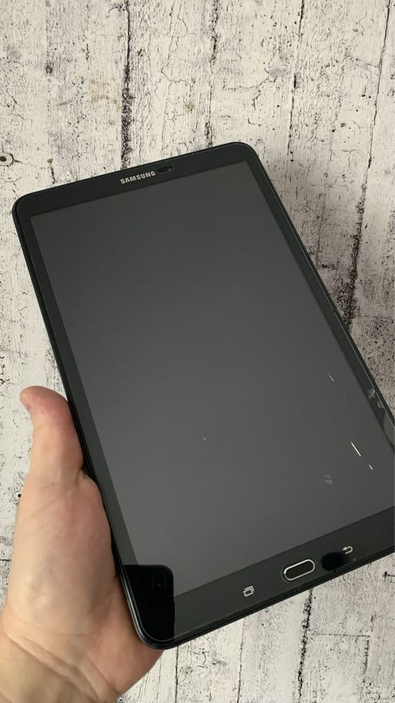 Samsung Galaxy Tab A6 10.1"  / SM-T580