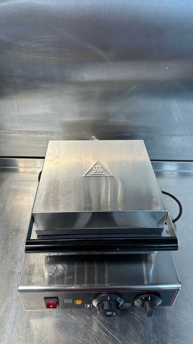 Máquina Profissional de Waffles
