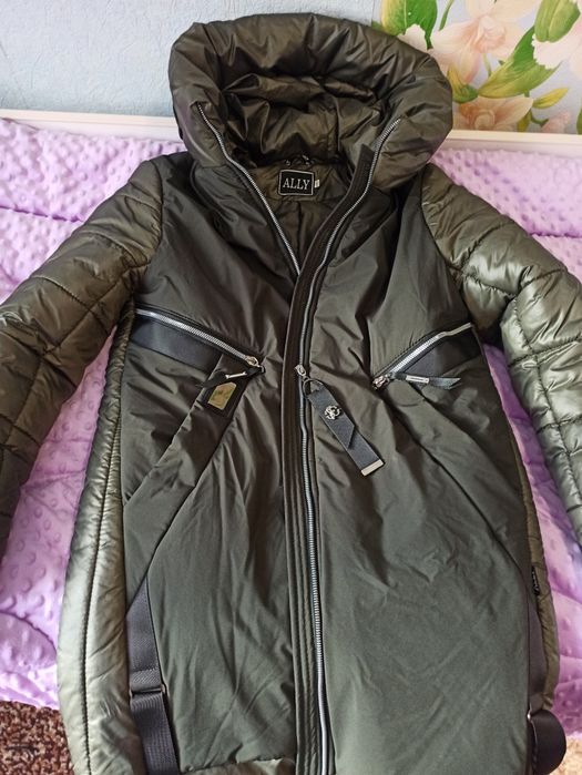 Курточка, пальто, пуховик зимовий